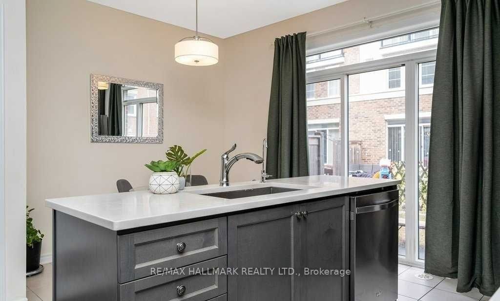 3-636 Evans Avenue, Toronto, ON, M8W 0A8 - 11