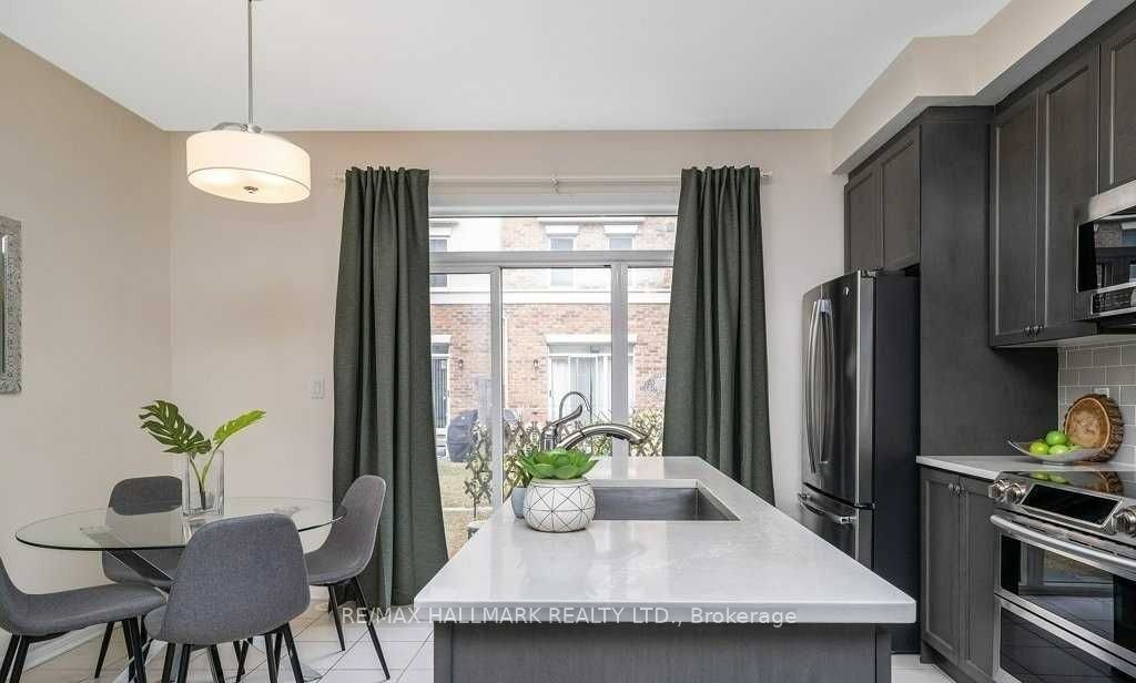 3-636 Evans Avenue, Toronto, ON, M8W 0A8 - 9