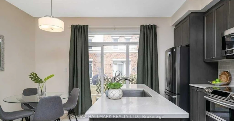 3-636 Evans Avenue, Toronto, ON, M8W 0A8 - 9