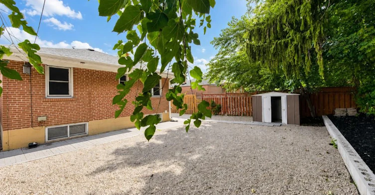 28 Eringate Drive, Toronto, ON, M9C 3Y7 - 14