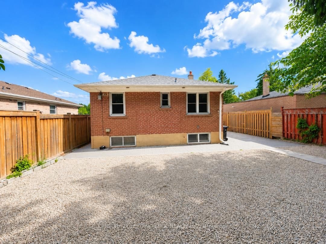 28 Eringate Drive, Toronto, ON, M9C 3Y7 - 13
