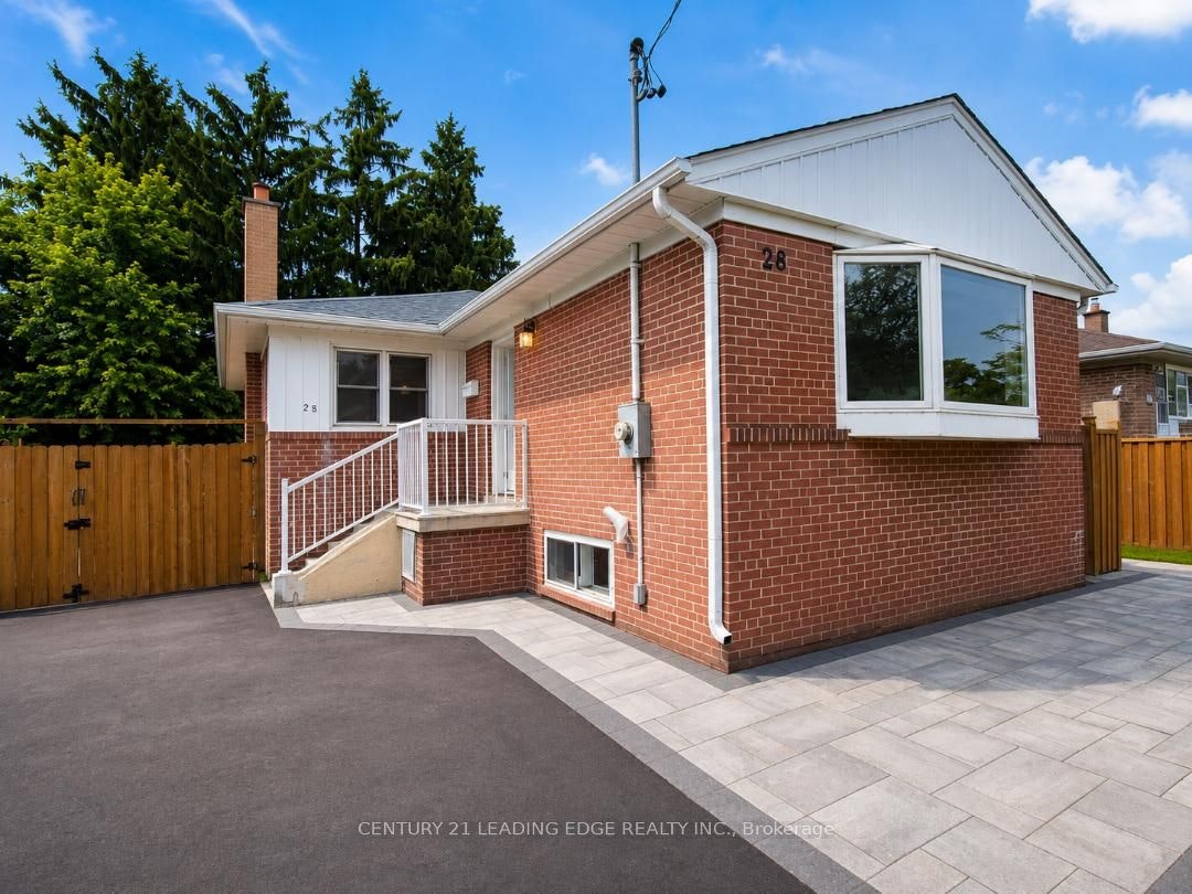 28 Eringate Drive, Toronto, ON, M9C 3Y7