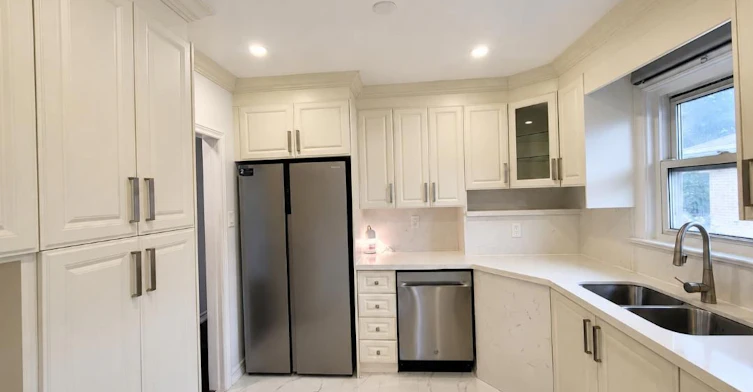 28 Eringate Drive, Toronto, ON, M9C 3Y7 - 7