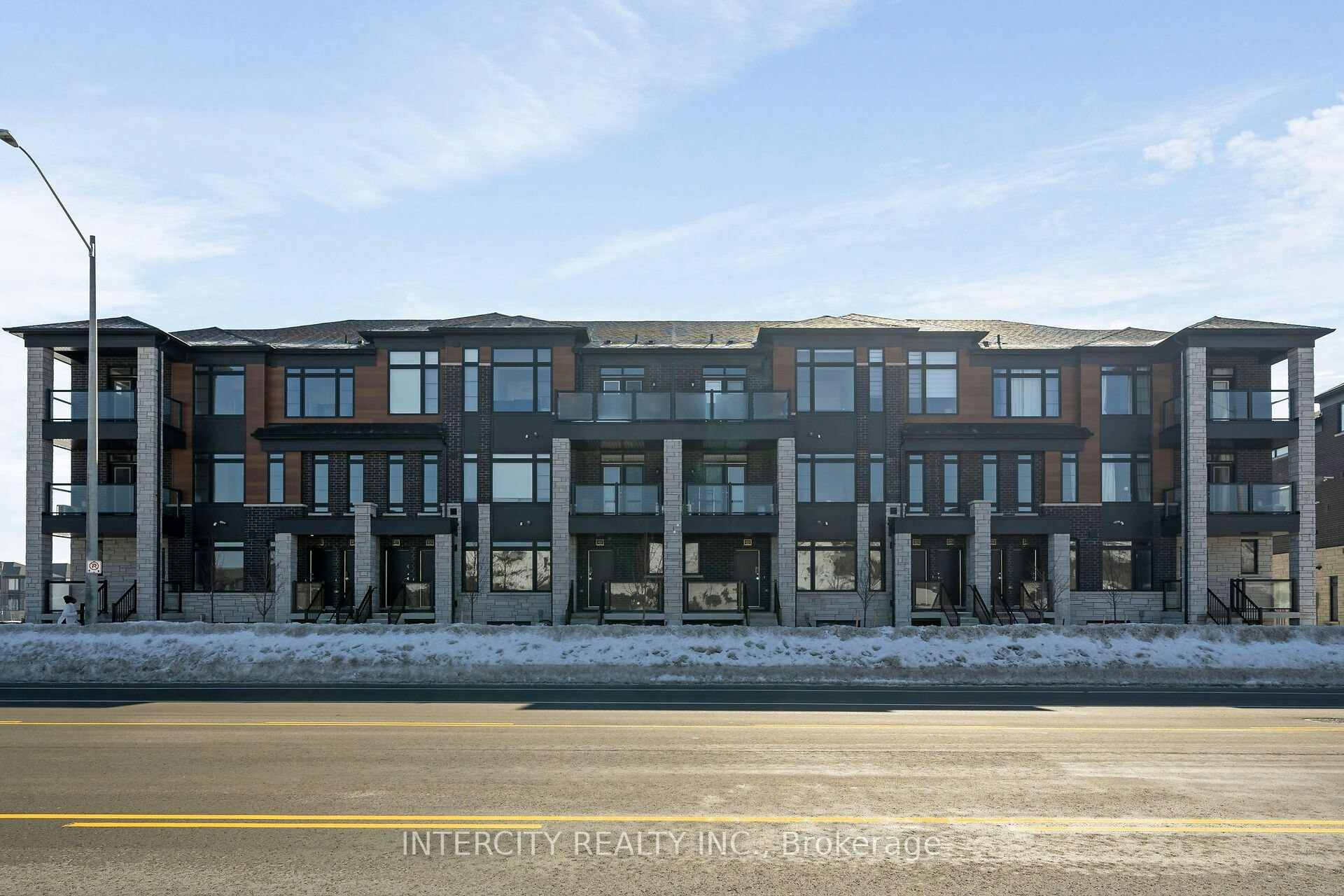 31F-471 Tim Manley Avenue, Caledon, ON, L7C 1Z9