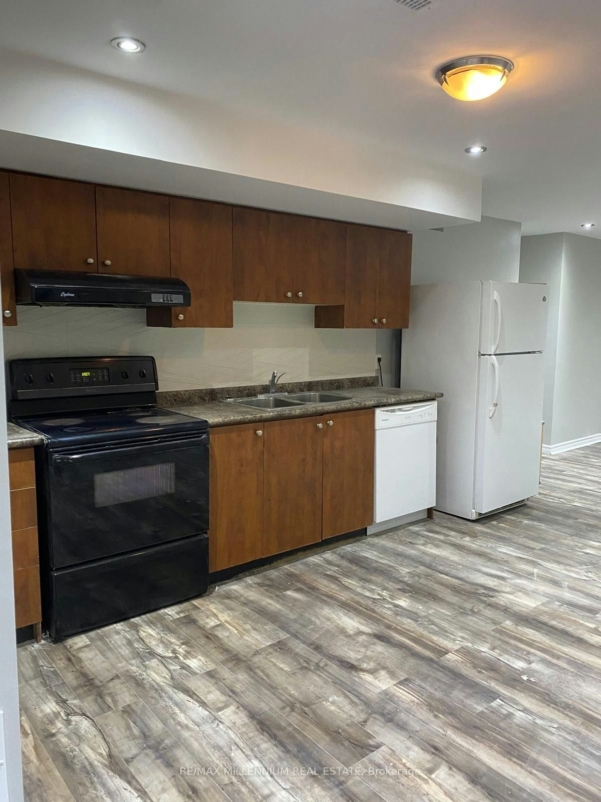 35 Southlake Boulevard, Brampton, ON, L6V 4P4 - 7