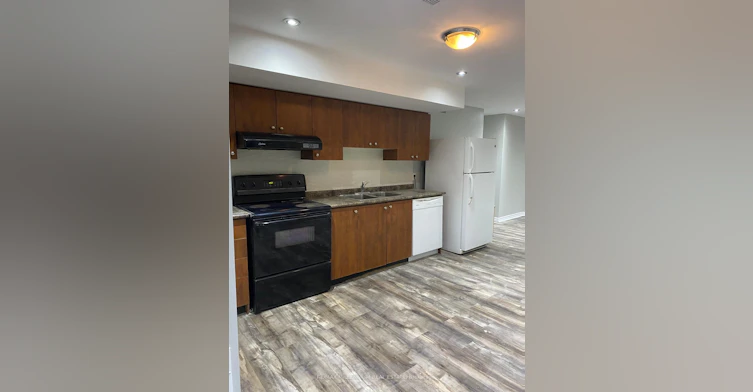 35 Southlake Boulevard, Brampton, ON, L6V 4P4 - 7