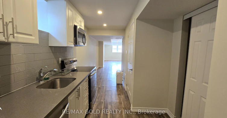 1226 Duignan (Lower) Crescent, Milton, ON, L9E 1C2 - 13