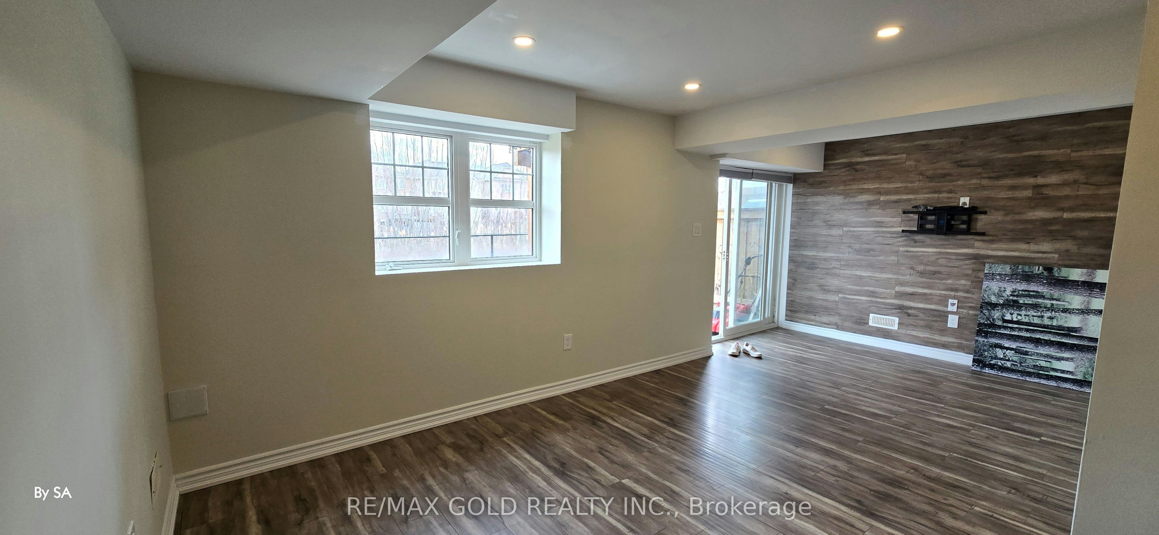 1226 Duignan (Lower) Crescent, Milton, ON, L9E 1C2 - 17