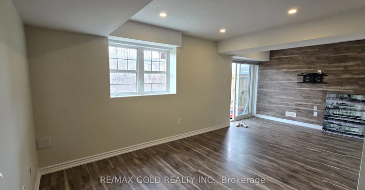 1226 Duignan (Lower) Crescent, Milton, ON, L9E 1C2 - 17