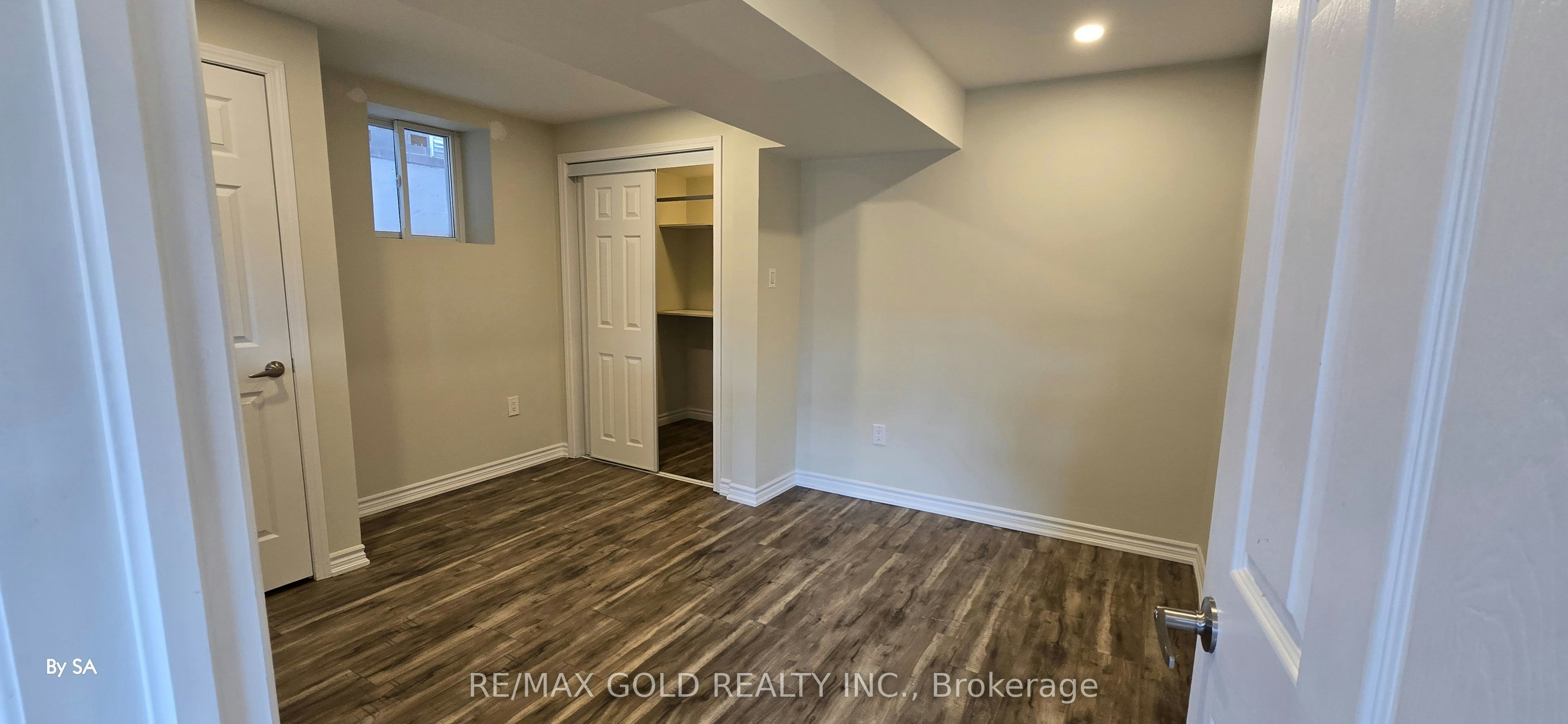 1226 Duignan (Lower) Crescent, Milton, ON, L9E 1C2 - 10