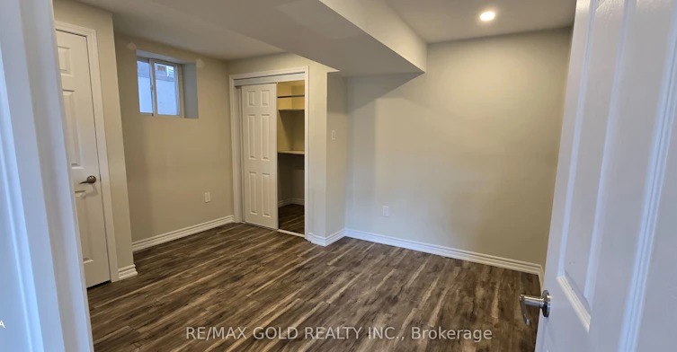 1226 Duignan (Lower) Crescent, Milton, ON, L9E 1C2 - 10