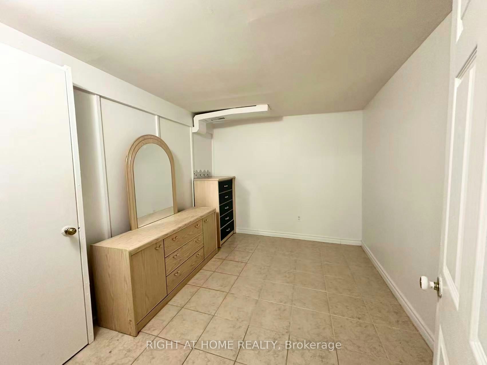 Lower-4125 Bishopstoke Lane, Mississauga, ON, L4Z 1J1 - 6
