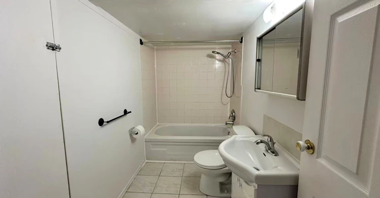 Lower-4125 Bishopstoke Lane, Mississauga, ON, L4Z 1J1 - 7