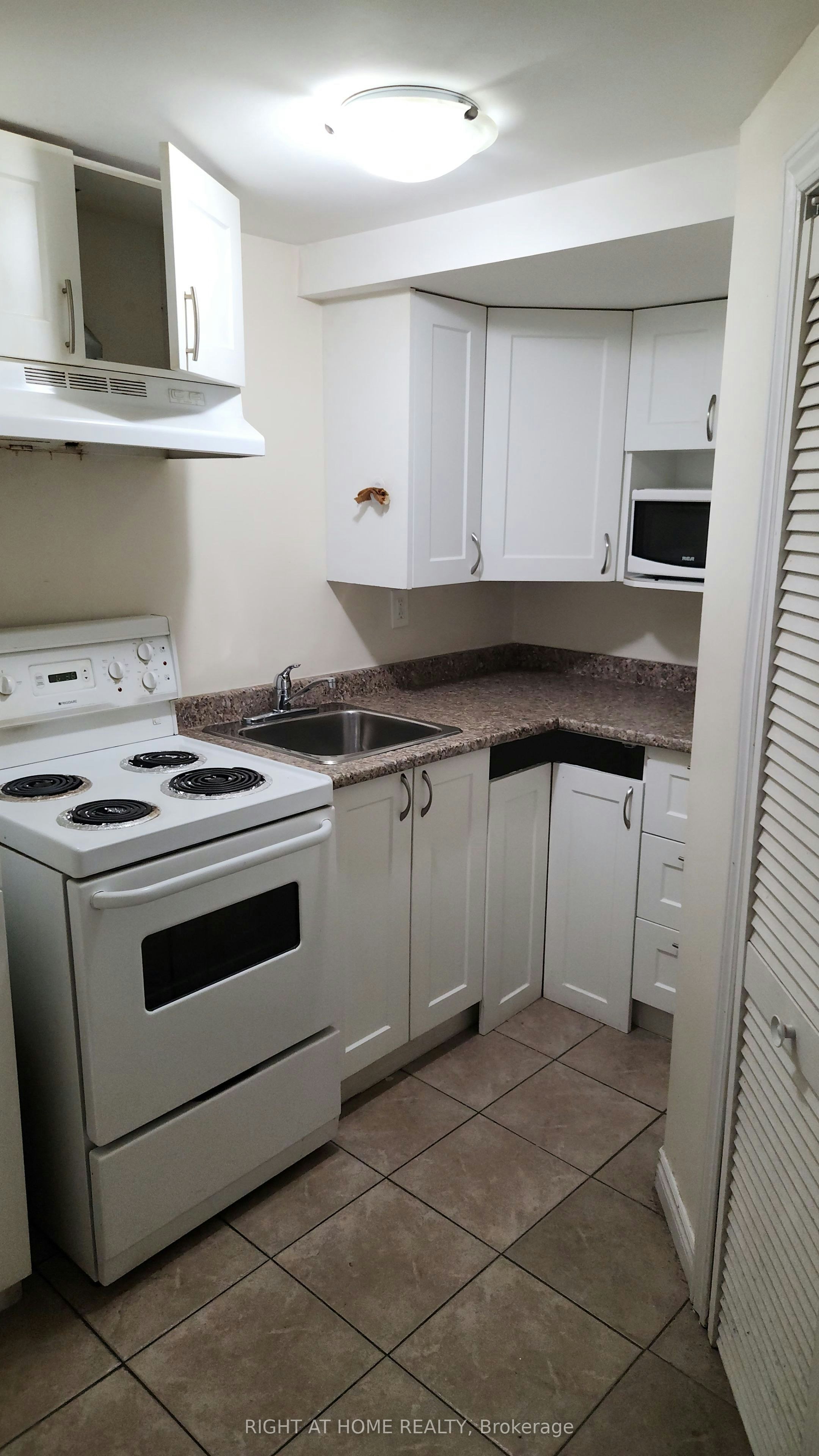 43 Devonsleigh Drive, Brampton, ON, L7A 3S3 - 15