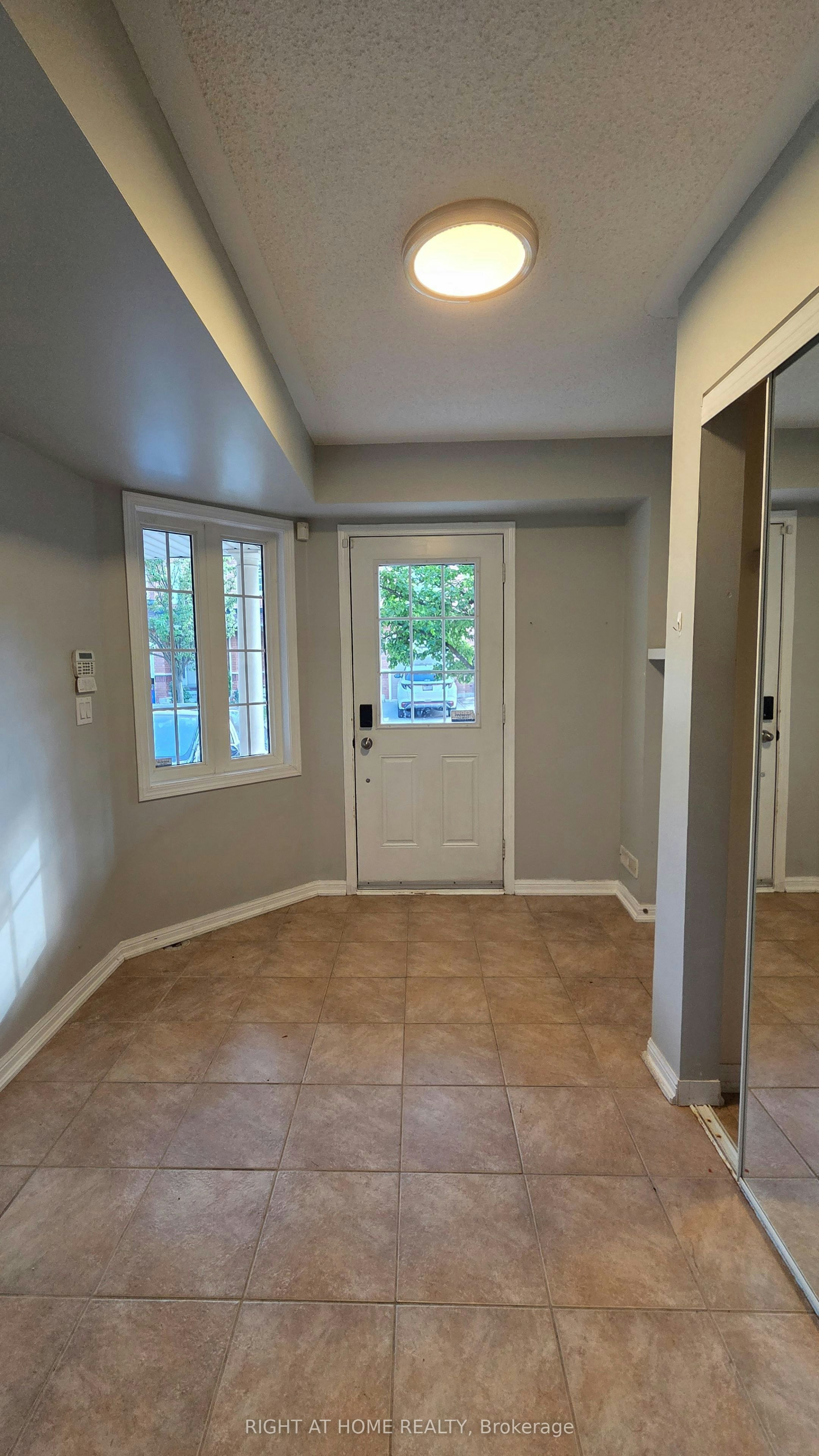 114-620 Ferguson Drive, Milton, ON, L9T 0M6 - 2