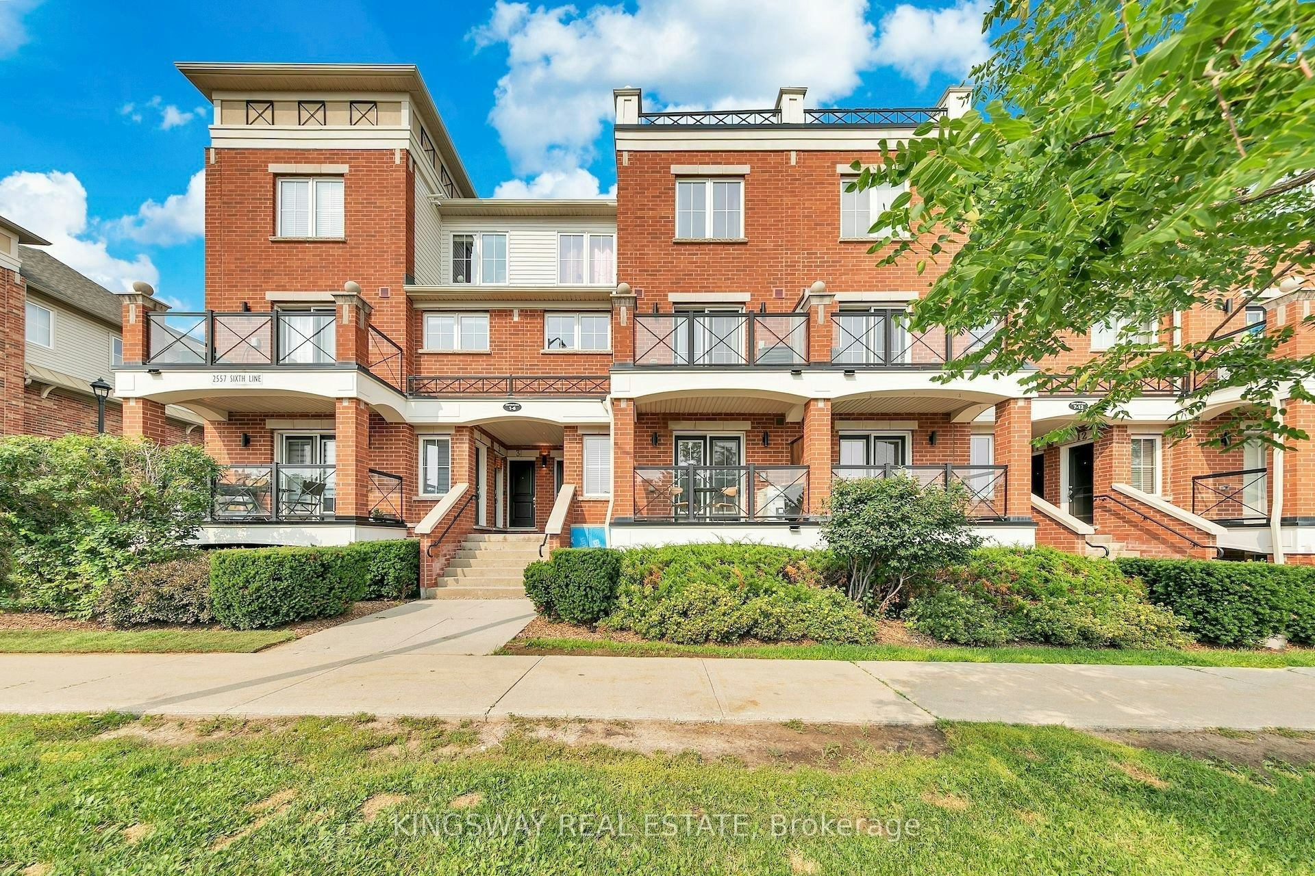 6-2557 Sixth Line, Oakville, ON, L6H 0H7