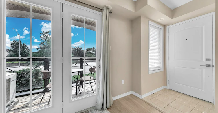 6-2557 Sixth Line, Oakville, ON, L6H 0H7 - 3
