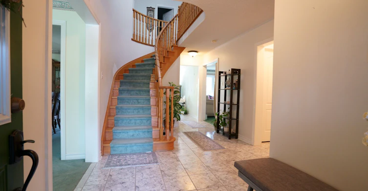 2914 Peacock Drive, Mississauga, ON, L5M 5S2 - 2