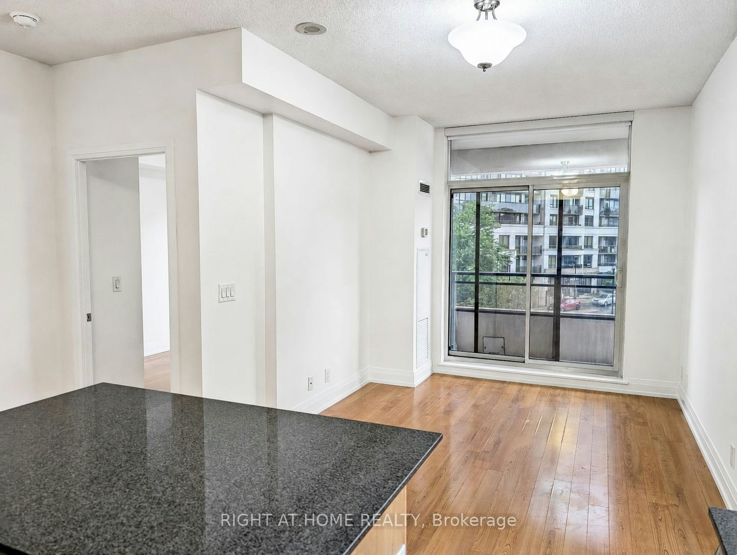 305-1060 Sheppard Avenue W, Toronto, ON, M3J 0G7 - 14