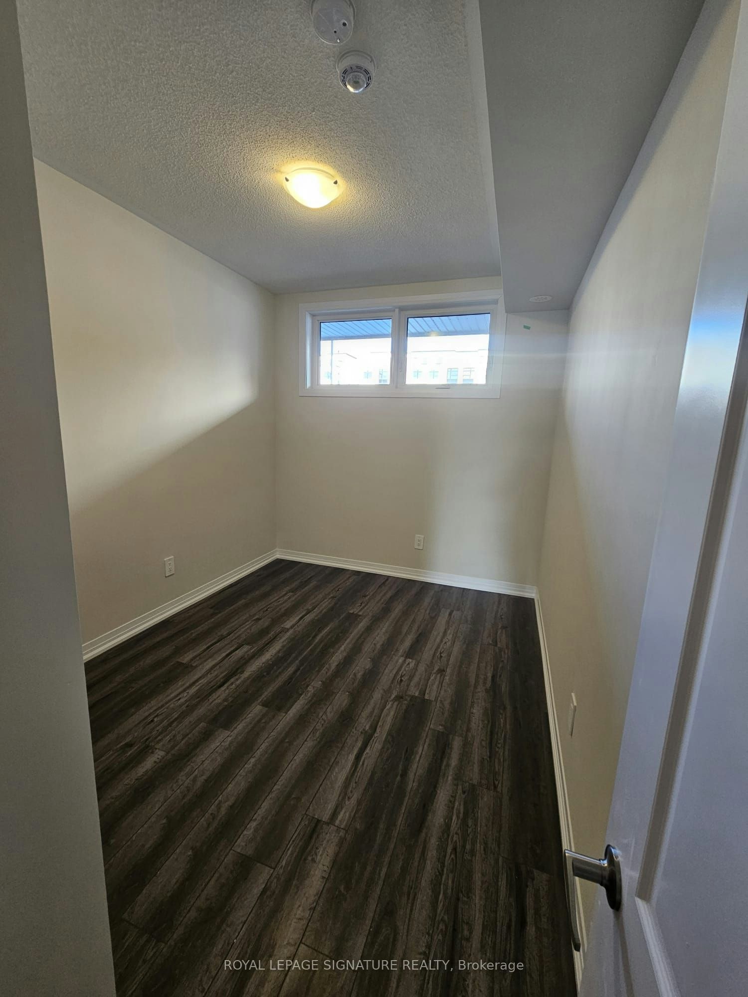 121-1589 Rose Way, Milton, ON, L9E 1N4 - 11