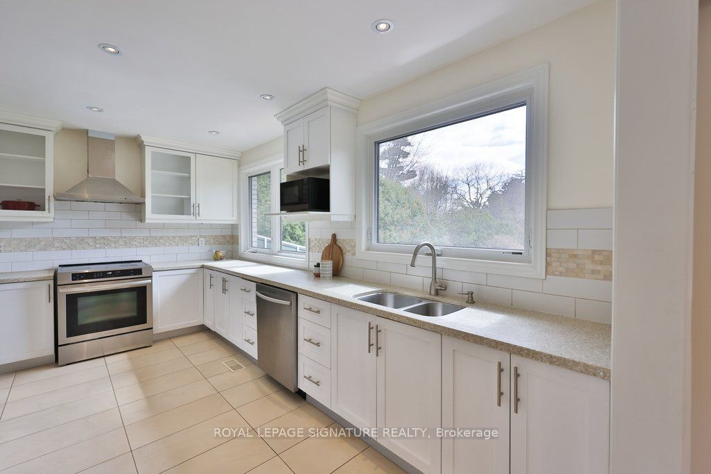 1486 Hixon Road S, Oakville, ON, L6L 1S3 - 8