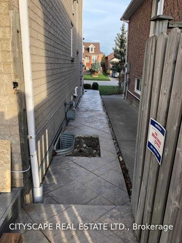 Bsmt-5520 Prosper Circuit, Mississauga, ON, L5V 2E5 - 2