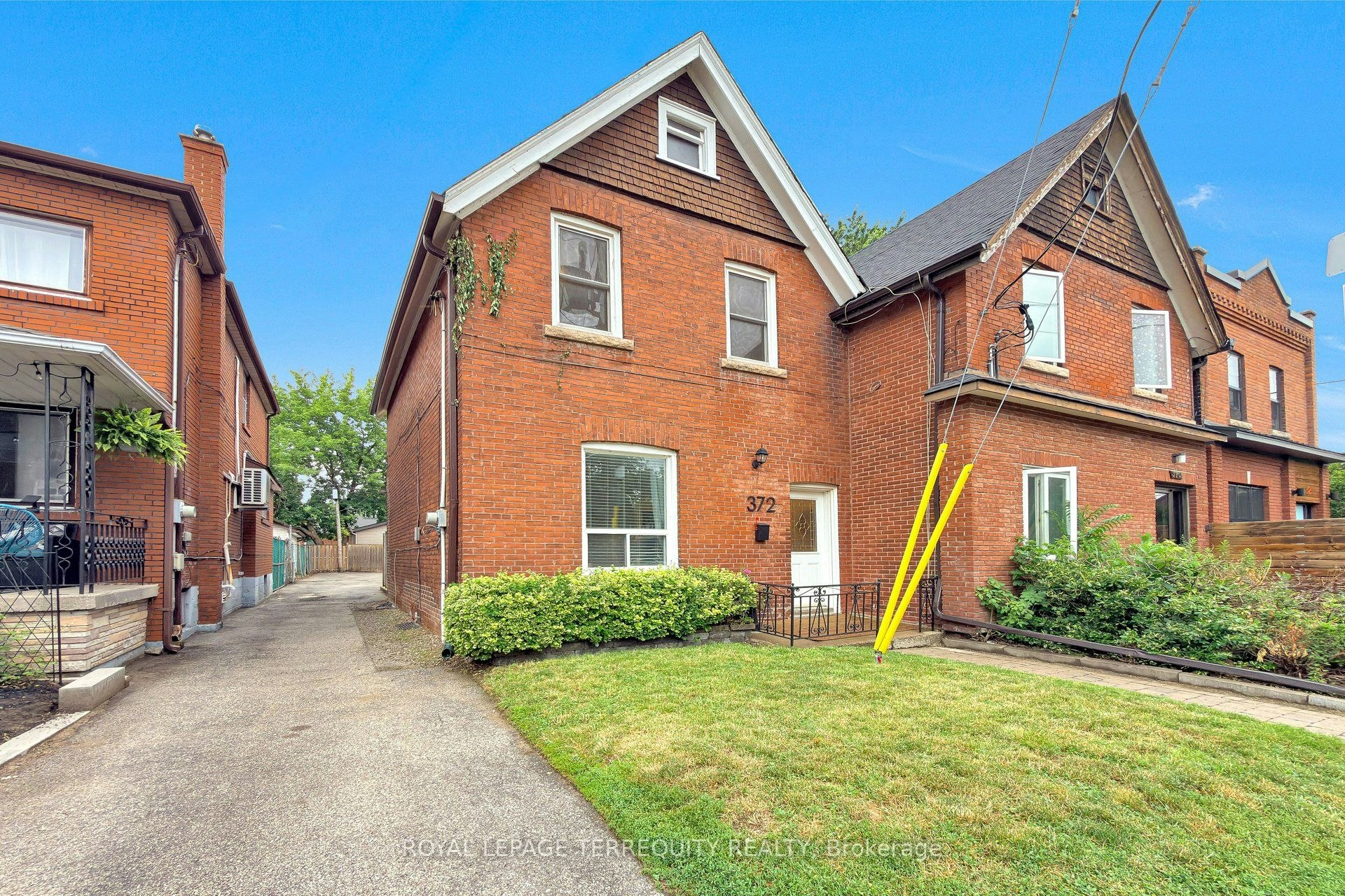 372 St Johns Road, Toronto, ON, M6S 2K8