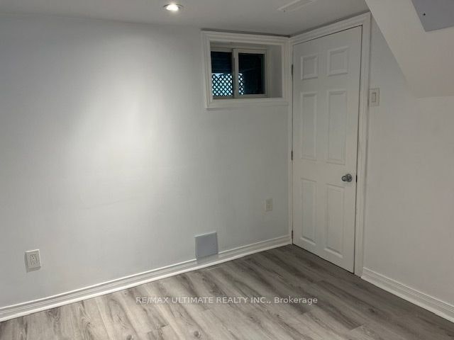 Lower-10 Hibernia Avenue, Toronto, ON, M6N 1E5 - 16