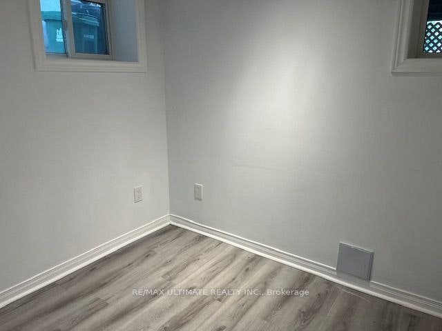 Lower-10 Hibernia Avenue, Toronto, ON, M6N 1E5 - 18