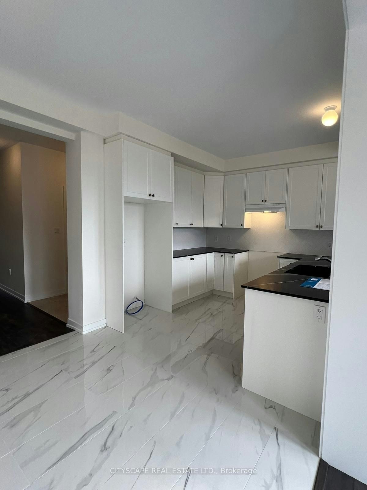 1470 Rose Way, Milton, ON, L9E 1V7 - 5