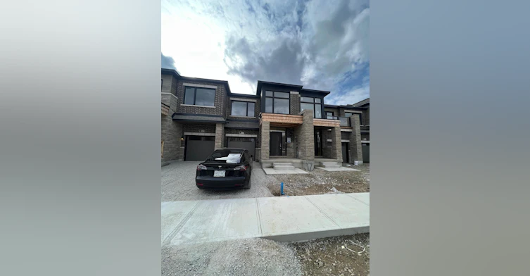 1470 Rose Way, Milton, ON, L9E 1V7