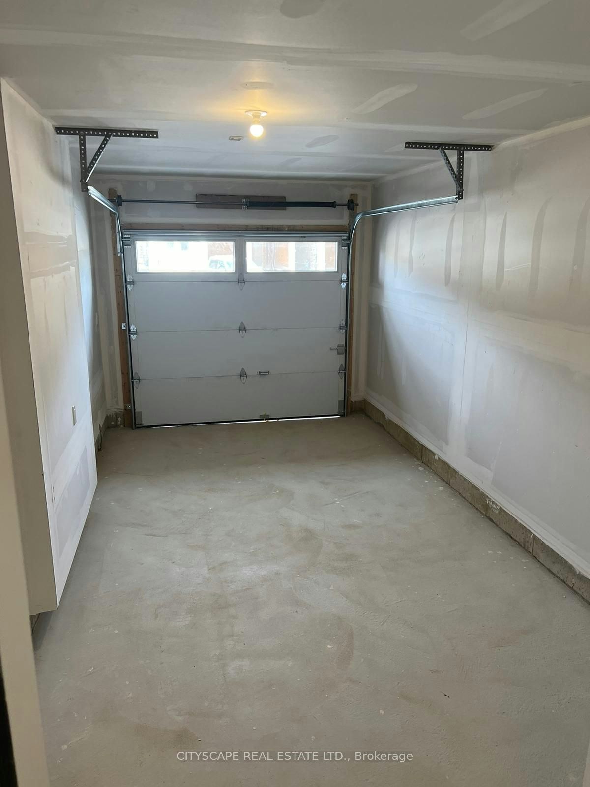 1470 Rose Way, Milton, ON, L9E 1V7 - 20