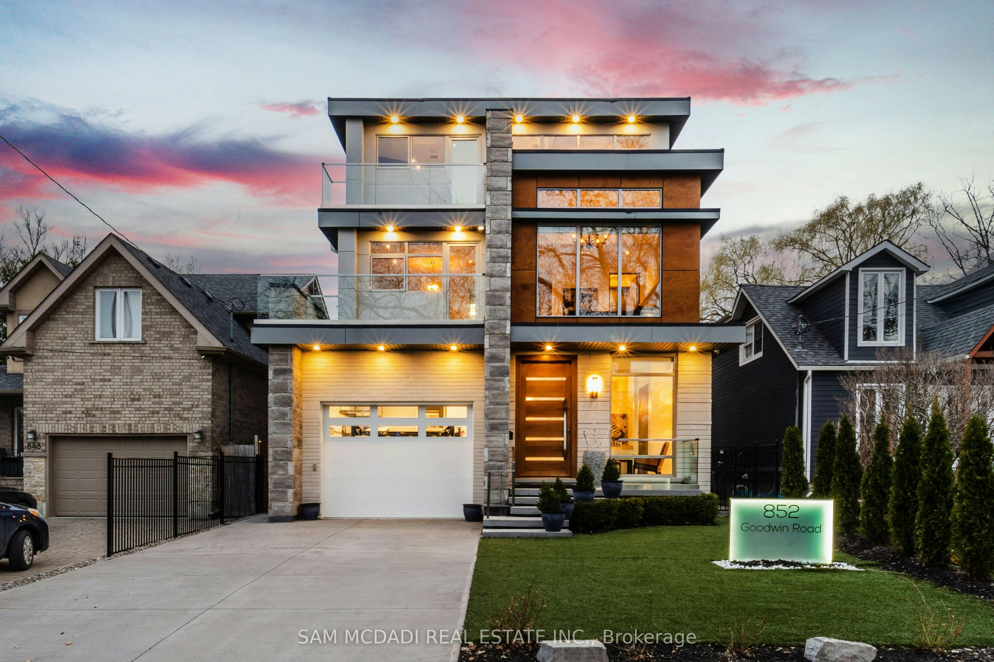 852 Goodwin Road, Mississauga, ON, L5G 4J7