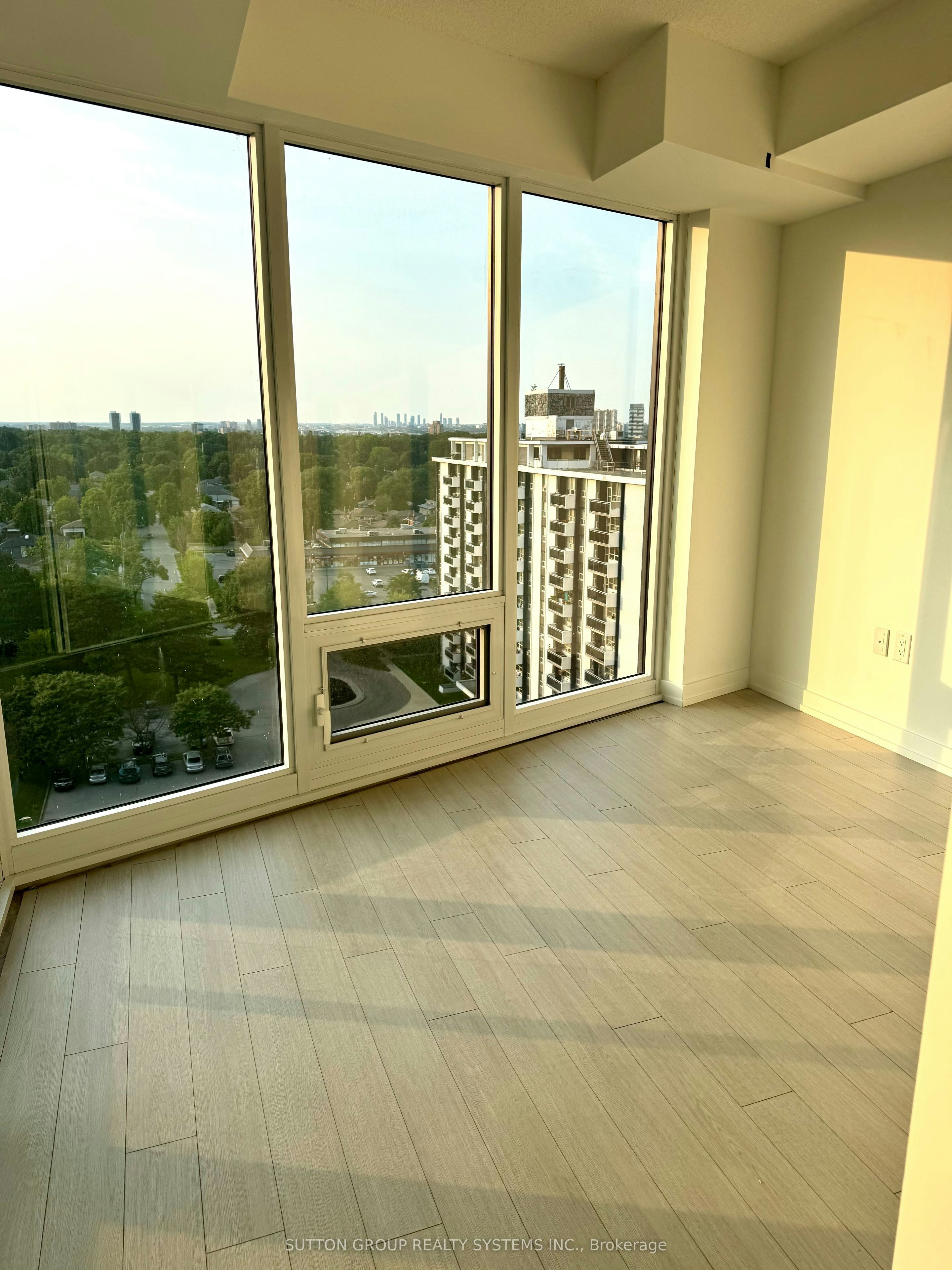 1203-4010 Eglinton Avenue W, Toronto, ON, M9A 0G5 - 4