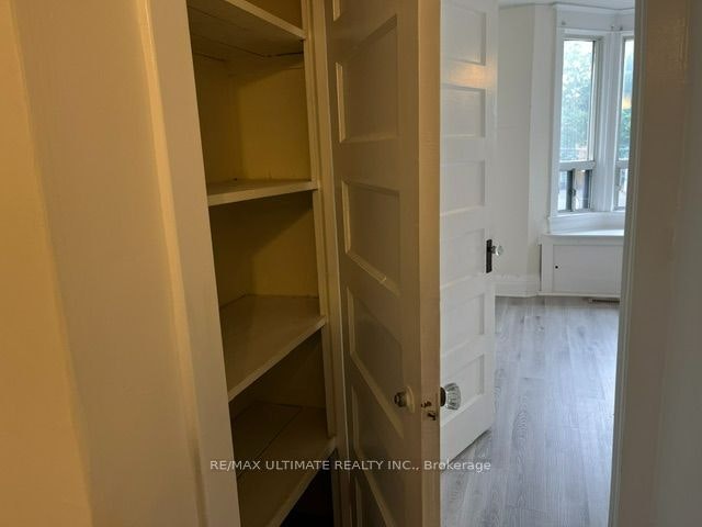 Upper-10 Hibernia Avenue, Toronto, ON, M6N 1E5 - 34