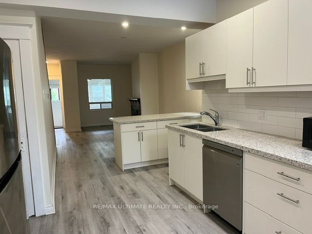 Upper-10 Hibernia Avenue, Toronto, ON, M6N 1E5 - 20