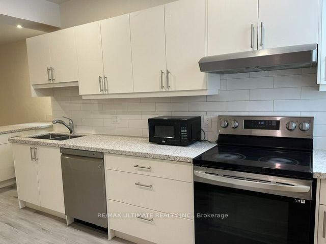 Upper-10 Hibernia Avenue, Toronto, ON, M6N 1E5 - 19