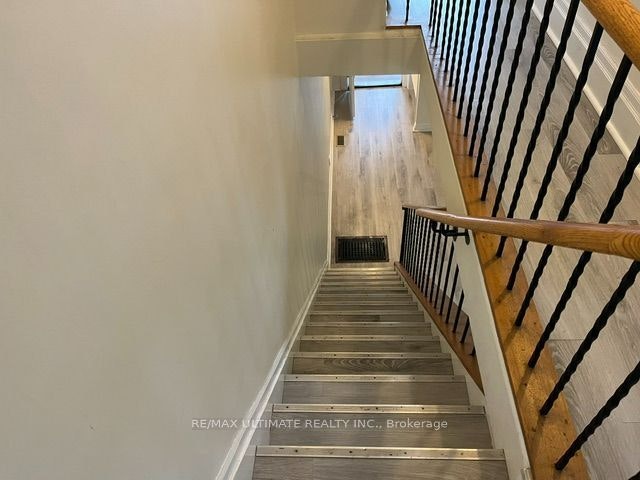 Upper-10 Hibernia Avenue, Toronto, ON, M6N 1E5 - 40