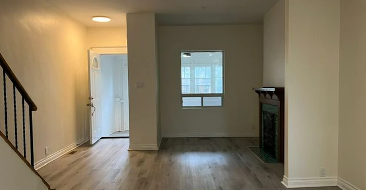 Upper-10 Hibernia Avenue, Toronto, ON, M6N 1E5 - 15