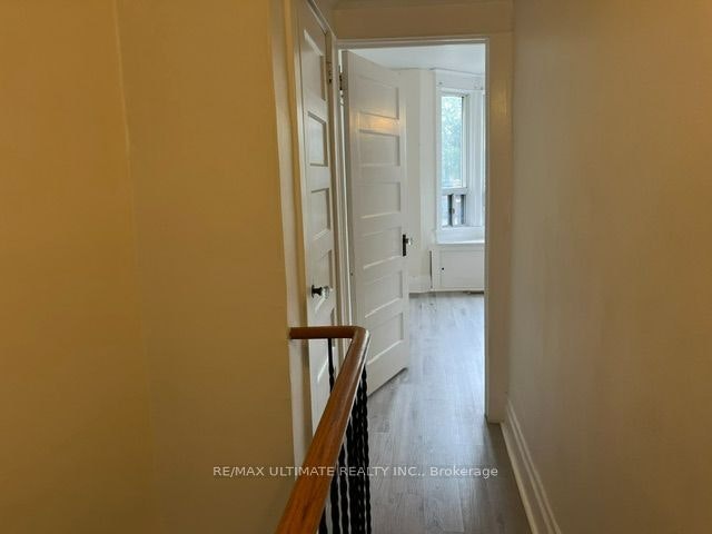 Upper-10 Hibernia Avenue, Toronto, ON, M6N 1E5 - 33