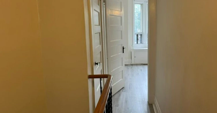 Upper-10 Hibernia Avenue, Toronto, ON, M6N 1E5 - 33