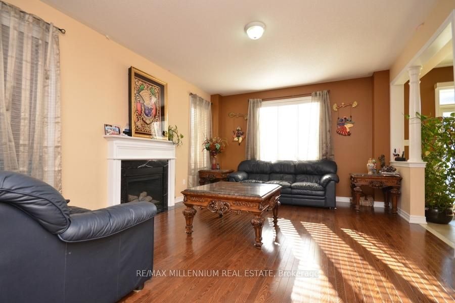 68 Skyvalley Drive, Brampton, ON, L6P 3B7 - 4