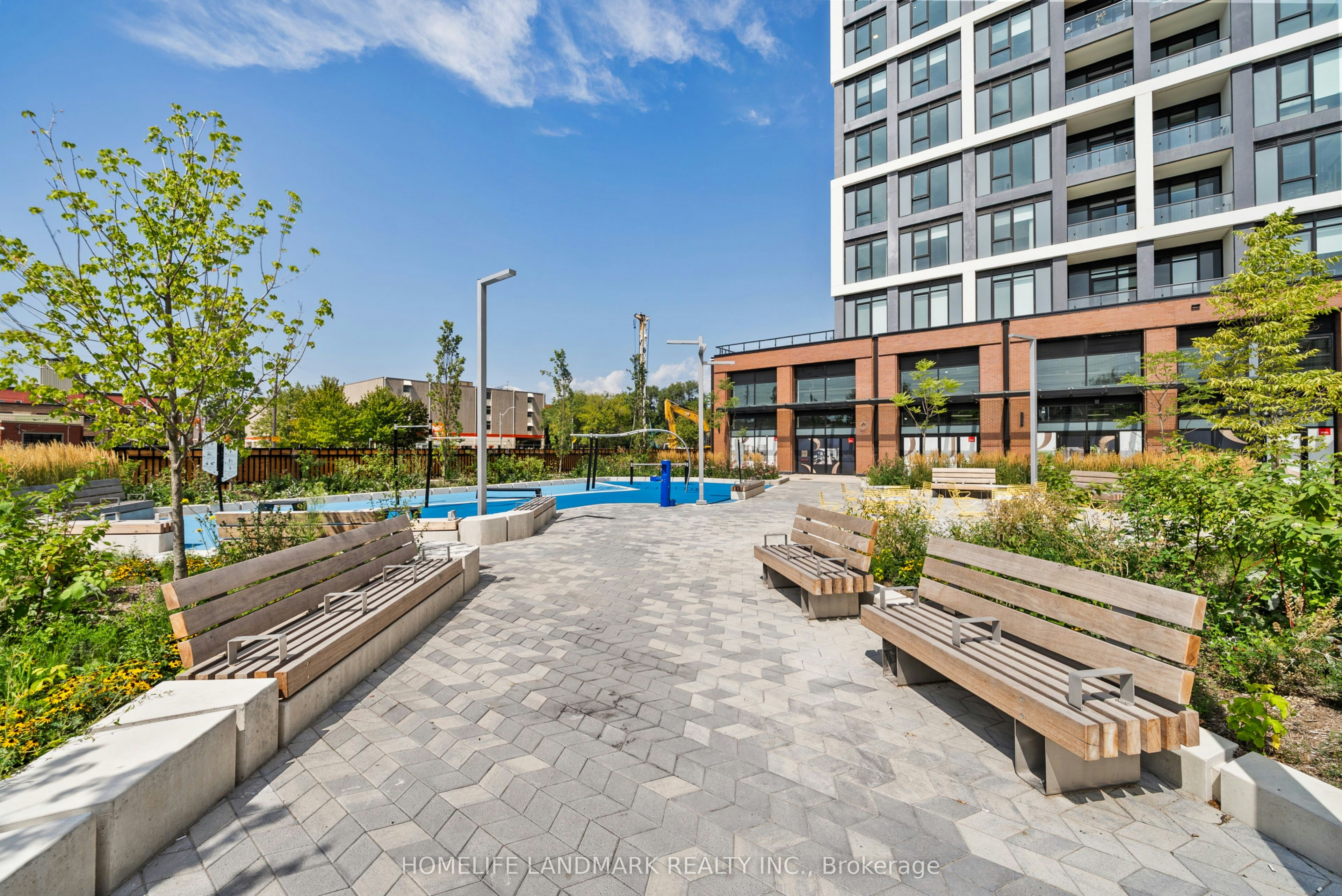 714-858 Dupont Street, Toronto, ON, M6G 0C1 - 2