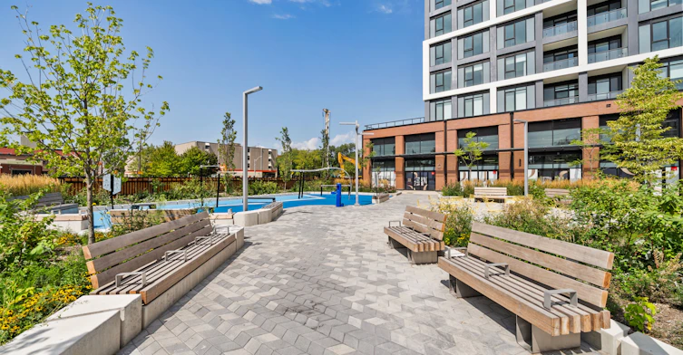 714-858 Dupont Street, Toronto, ON, M6G 0C1 - 2