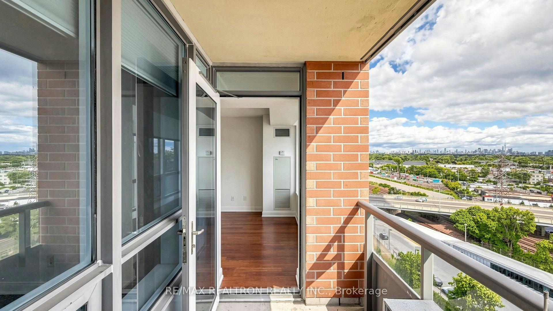 1053-25 Viking Lane, Toronto, ON, M9B 0A1 - 29