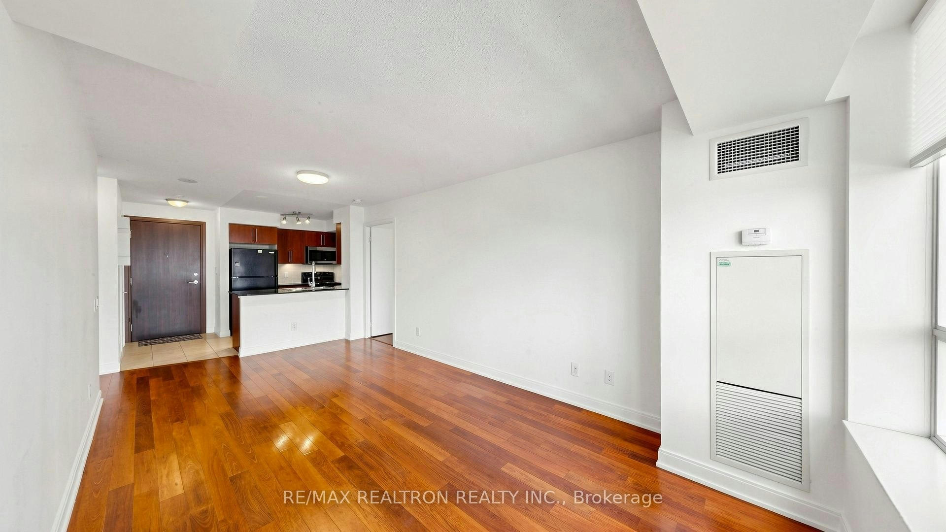 1053-25 Viking Lane, Toronto, ON, M9B 0A1 - 11