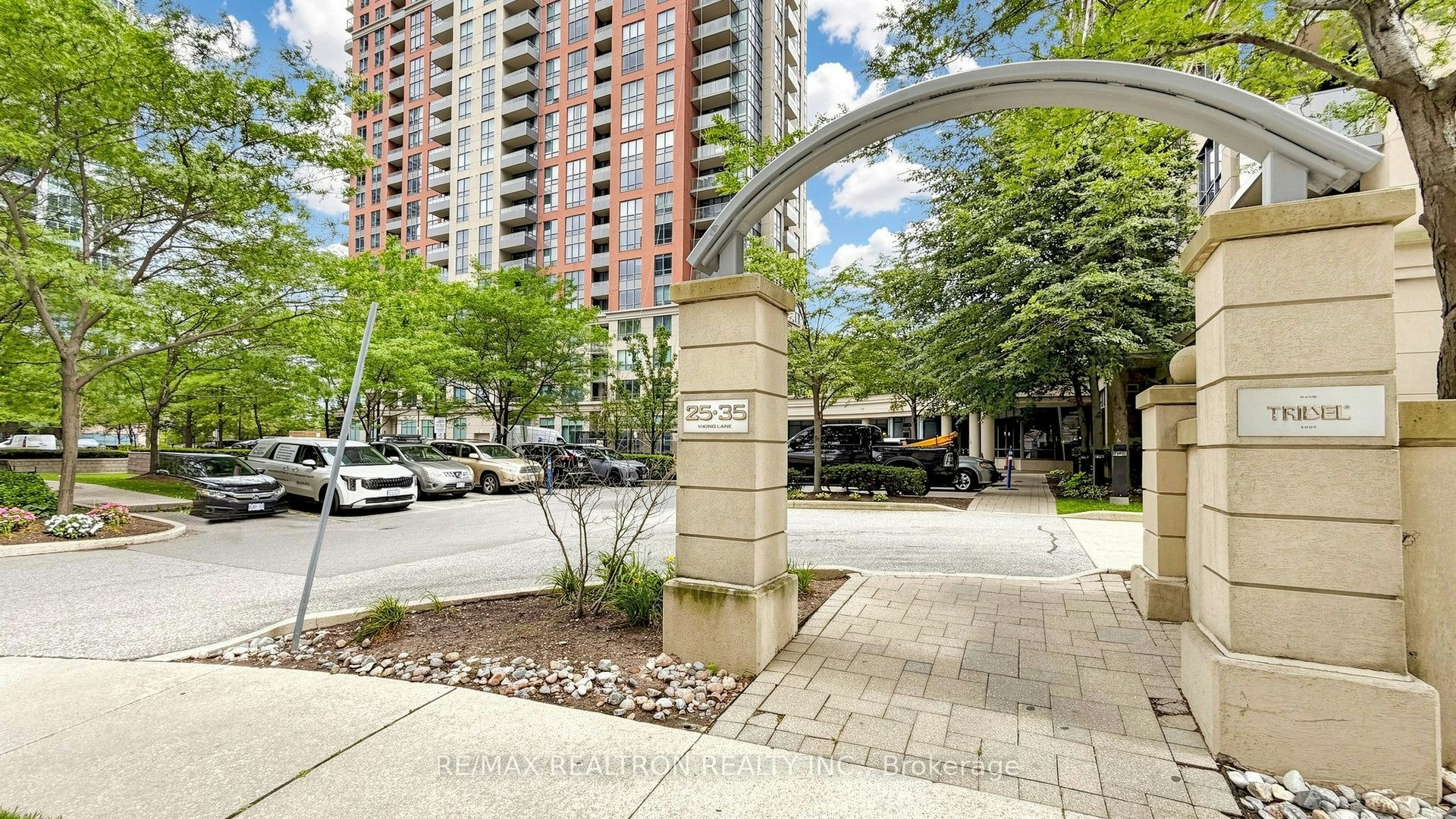 1053-25 Viking Lane, Toronto, ON, M9B 0A1 - 40