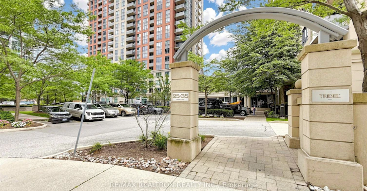 1053-25 Viking Lane, Toronto, ON, M9B 0A1 - 40