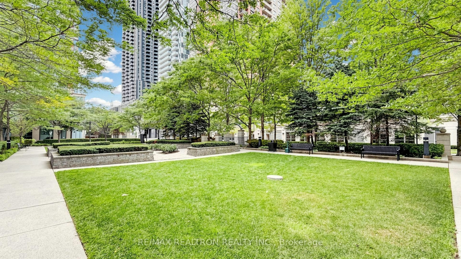 1053-25 Viking Lane, Toronto, ON, M9B 0A1 - 36