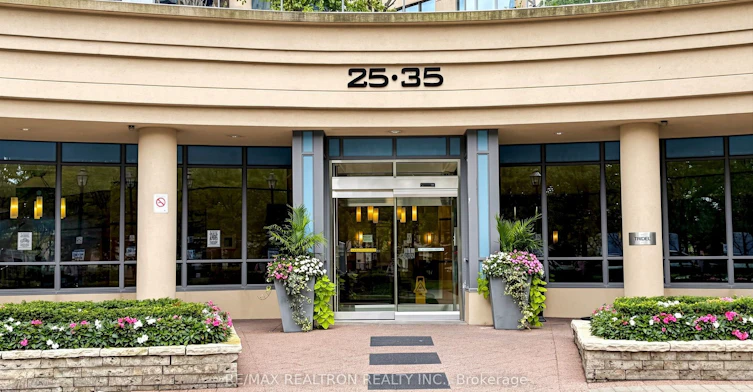 1053-25 Viking Lane, Toronto, ON, M9B 0A1